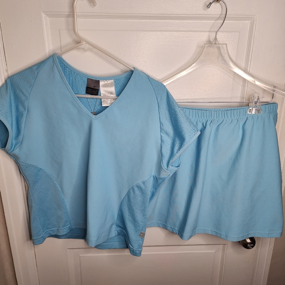 NEW Nike Dri Fit Short Sleeve and Skort Set Blue Large 12 14